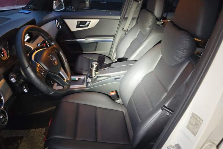 Used Mercedes-Benz GLK-Class 2013 GLK 300 4MATIC Dynamic Edition Left Front Seat