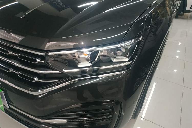 Used Volkswagen Tayron 2020 380TSI All-Wheel Drive R-Line Connected Version