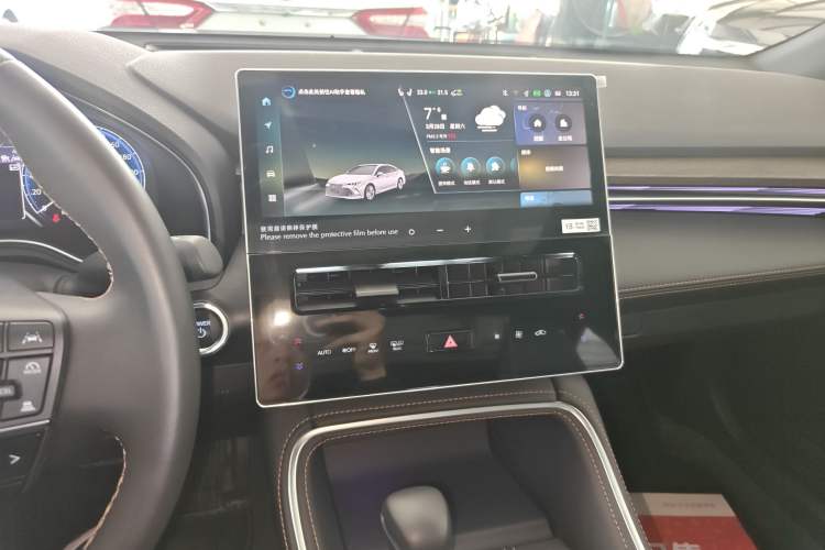 Used Toyota Avalon 2024 Dual-Engine 2.5L XLE Premium Edition