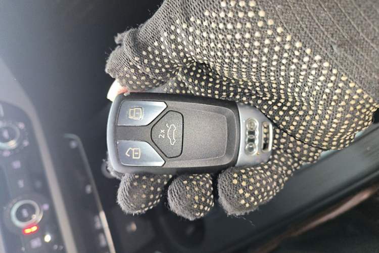 Used Audi A4L 2019 40 TFSI Ambition China VI