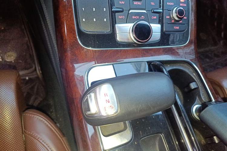 Used Audi A8 2013 A8L 45 TFSI quattro Luxury Model
