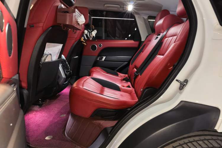 Used Land Rover Range Rover Sport 2021 3.0 L6 YAO Black Edition
