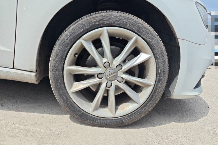 Used Audi A3 2015 Sportback 35 TFSI Millionth Anniversary Comfort Model Right Front Wheel Hub