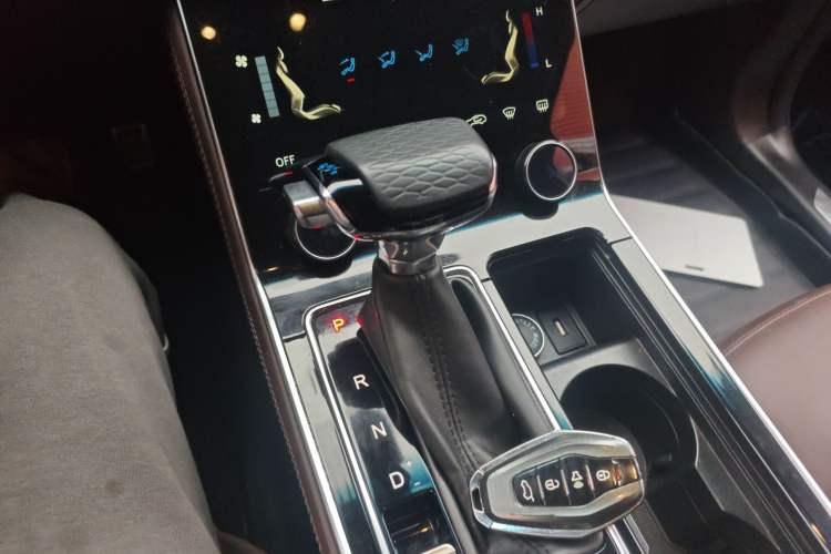 Used JETOUR X90 2021 1.6T DCT Shadow Edition 5 Seats Gear Lever