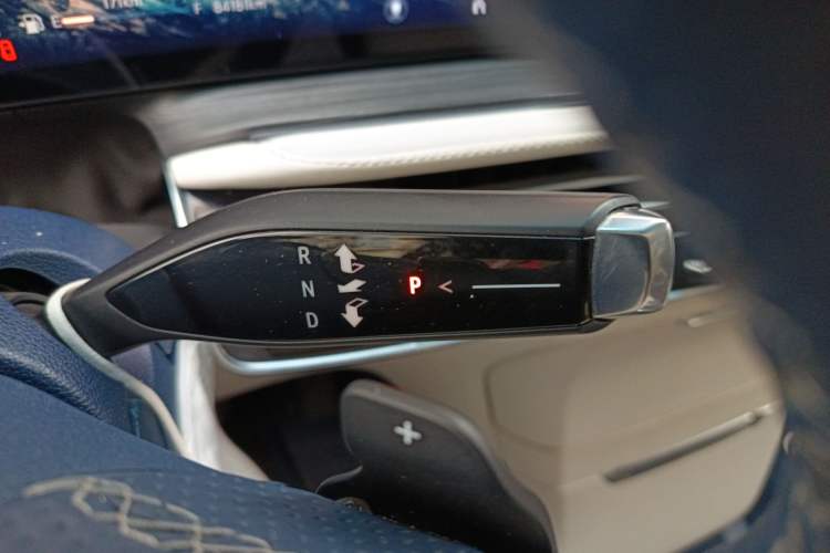 Used Buick Century 2023 2.0T Six-Seater Yinshi Edition
