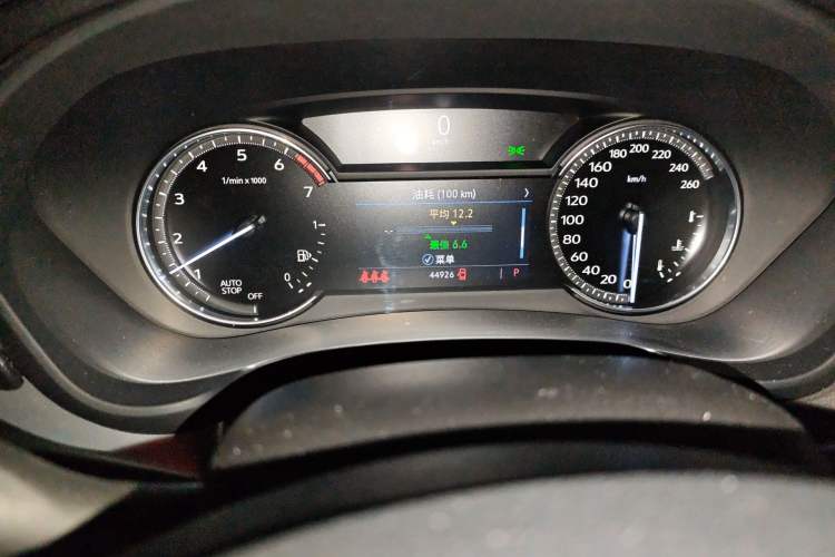 Used Cadillac XT4 2020 28T Two-Wheel-Drive Leading Version Odometer Close Up