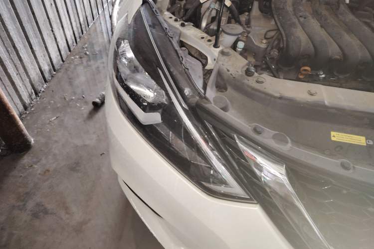Used Nissan Sylphy 2022 Classic 1.6XE CVT Comfort Edition Right Front Headlight