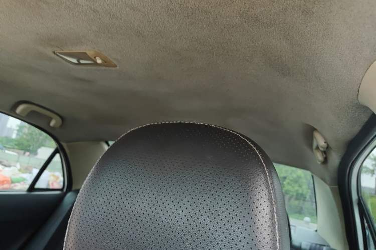 Used BYD L3 2015 Energy-Efficient Model 1.5L Manual Comfort Edition Headliner