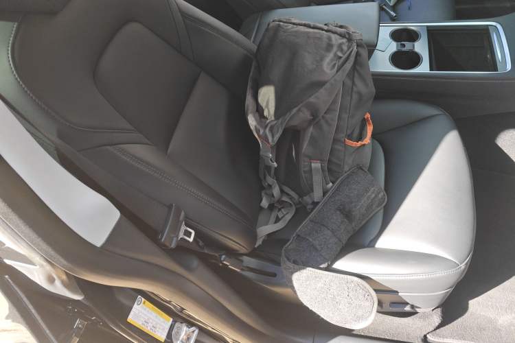 Used Tesla Model Y 2022 Rear-Wheel-Drive Version
