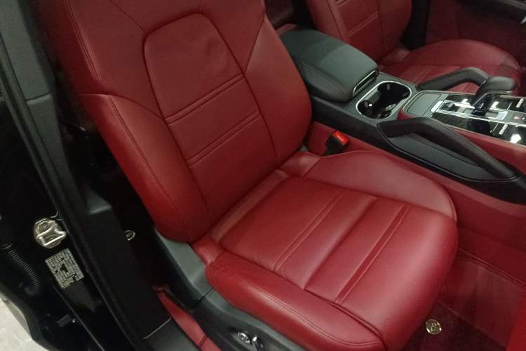 Used Porsche Cayenne E-Hybrid 2021 Cayenne E-Hybrid 2.0T