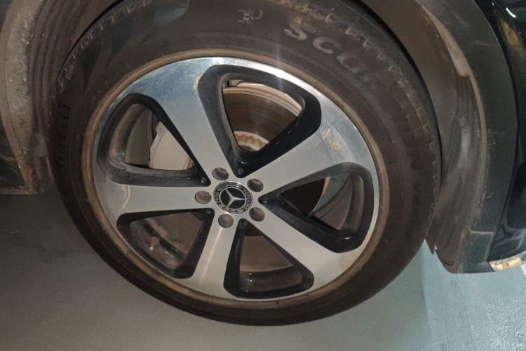 Used Mercedes-Benz GLC 2018 Facelift GLC 260 4MATIC Luxury Edition