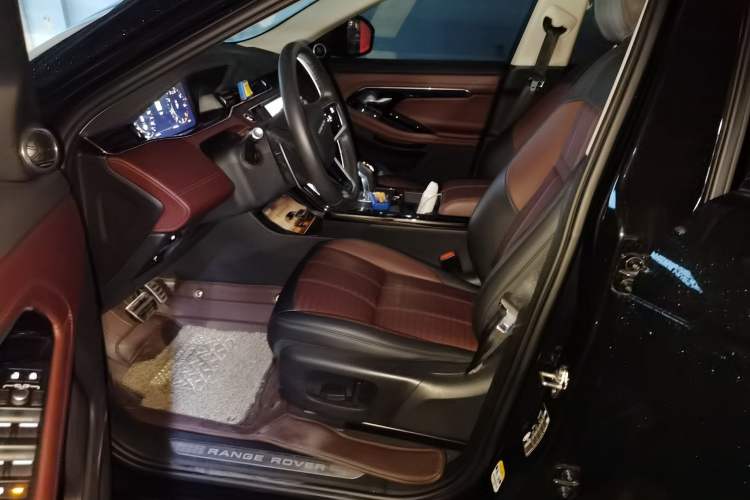 Used Land Rover Range Evoque 2021 Range Rover Velar L 249PS R-Dynamic First Edition
