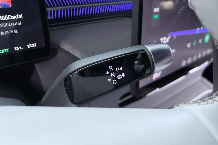 Used XPeng G6 2025 625 Long-Range Max Flagship Edition
