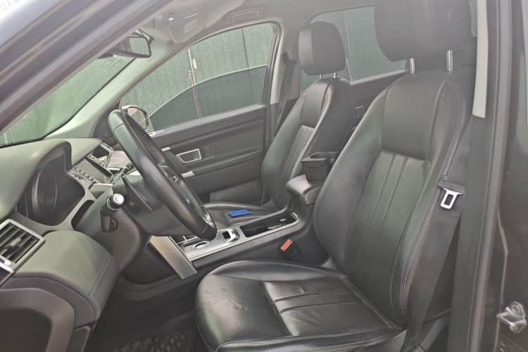 Used Land Rover Discovery Sport 2018 240 PS SE Version Left Front Seat