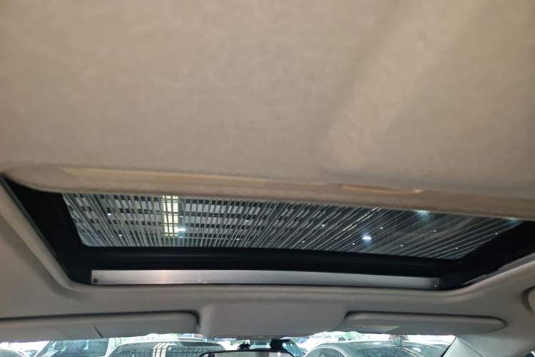 Used Mazda Mazda 5 2011 2.0L Automatic Luxury Edition
