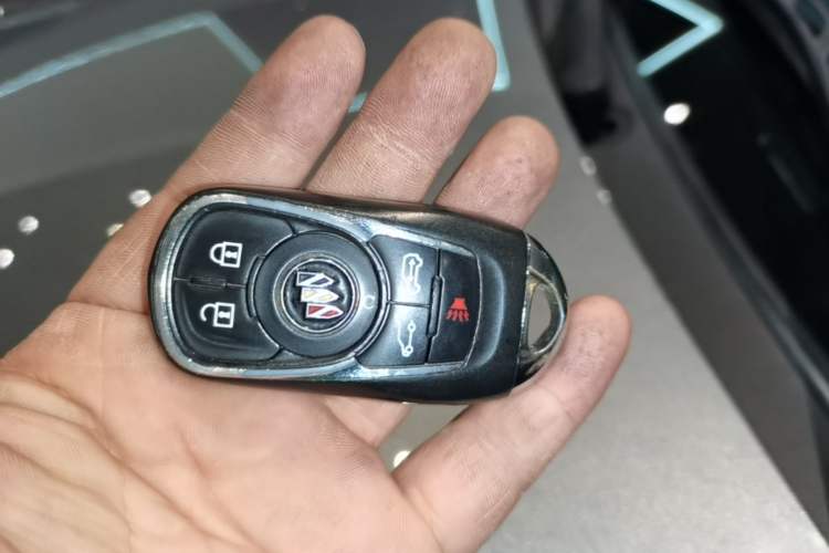 Used Buick GL8 2022 Land Business Class 652T Smart Deluxe Model Vehicle Key