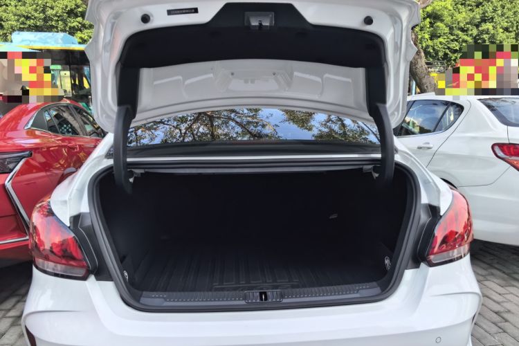 Used MG 5 2021 300TGI DCT Elegant Luxury Edition
