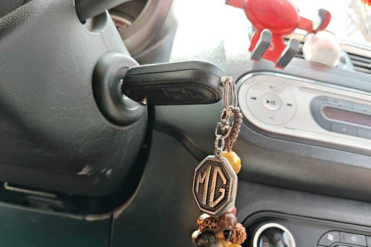 Used MG 3SW 2015 1.5L AMT Elite Model
