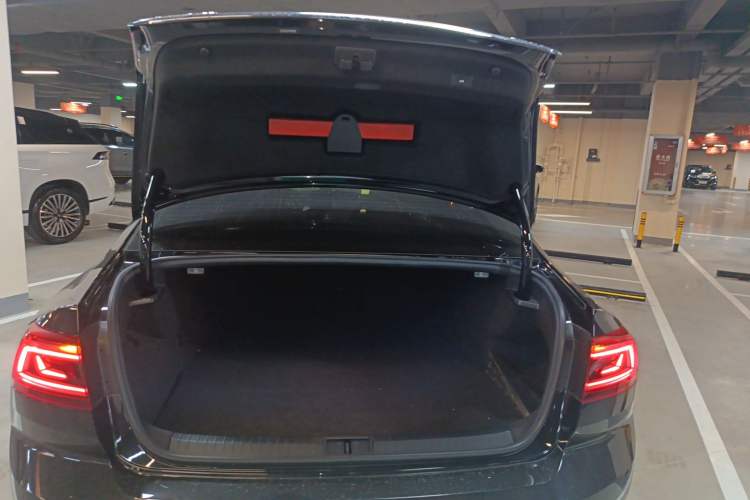 Used Volkswagen Magotan GTE Plug-in Hybrid 2022 GTE Luxury Model
