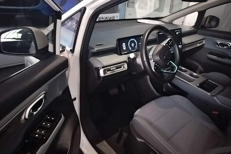 Used AION Y 2023 Plus 610 Enjoy Edition Driver Seat