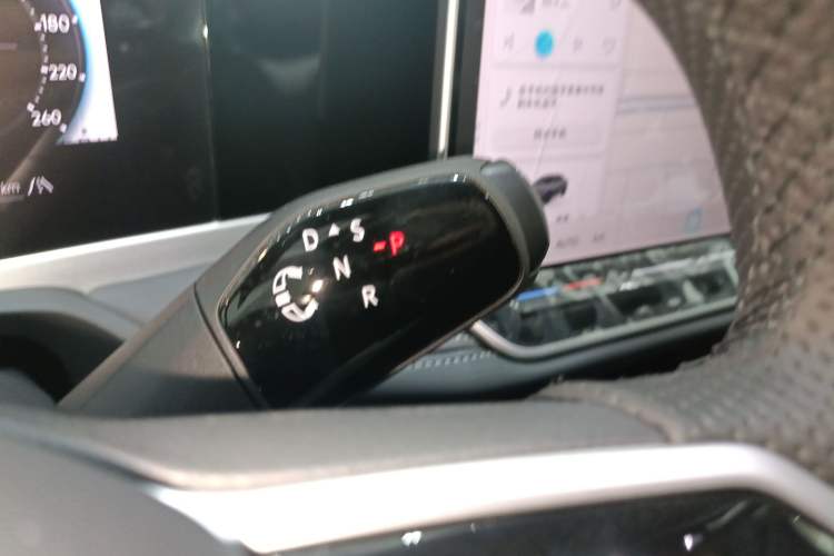 Used Volkswagen Magotan 2024 380TSI DSG Prestige Edition Gear Lever