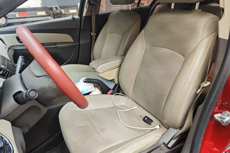 Used Chevrolet Cruze 2015 1.5L Classic SE AT
