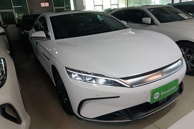 Used BYD Han 2022 EV Genesis Edition 715KM Front-Wheel-Drive Prestige Model