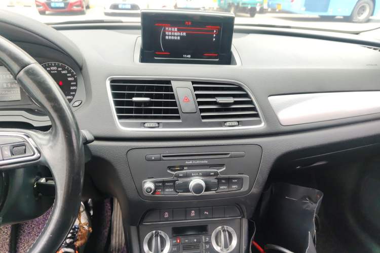 Used Audi Q3 2015 35 TFSI Comfort Model
