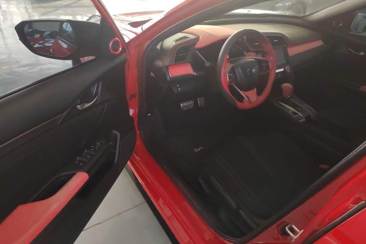 Used Honda Civic 2021 HATCHBACK 220TURBO CVT Trendy Cool Edition