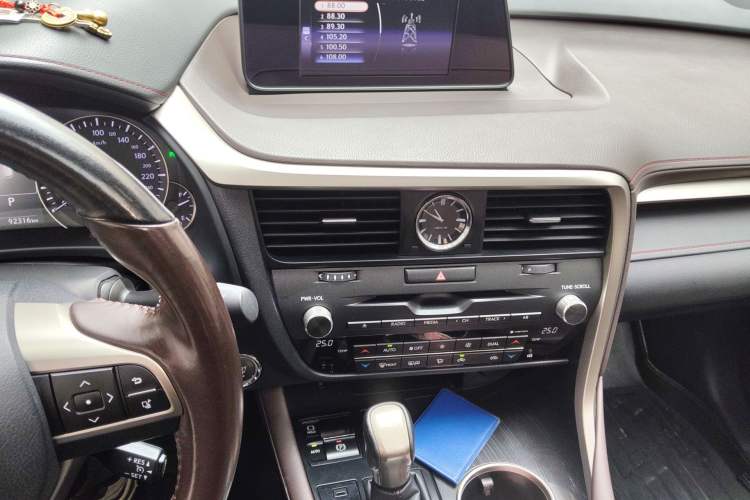 Used Lexus RX 2016 300 Two-Wheel Drive Comfort Edition China V Standard Audio And AC Panel