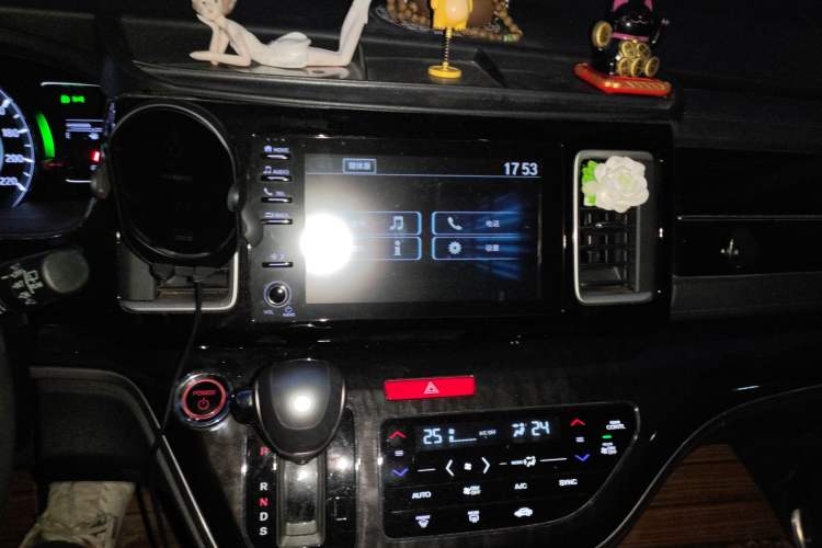 Used Honda Elysion 2019 2.0L Hybrid Luxury Edition
