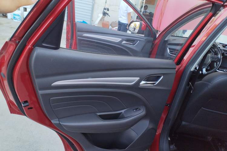 Used Roewe RX3 2018 1.6L CVT Internet Smart Edition
