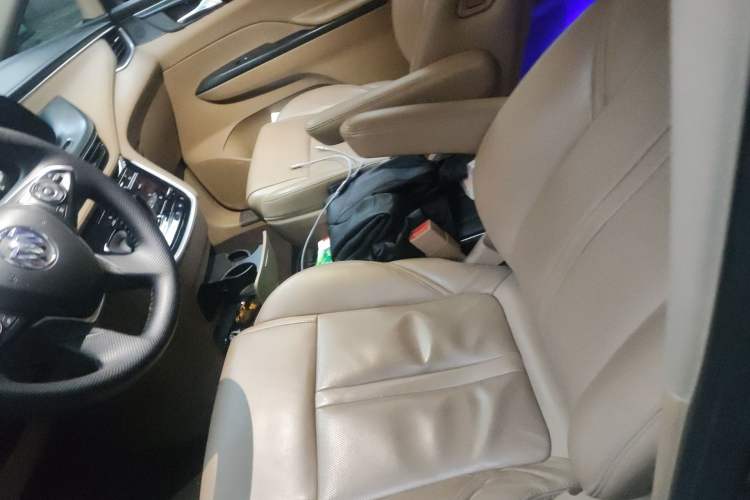 Used Buick GL8 2020 ES Land Cruiser 653T Luxury Model
