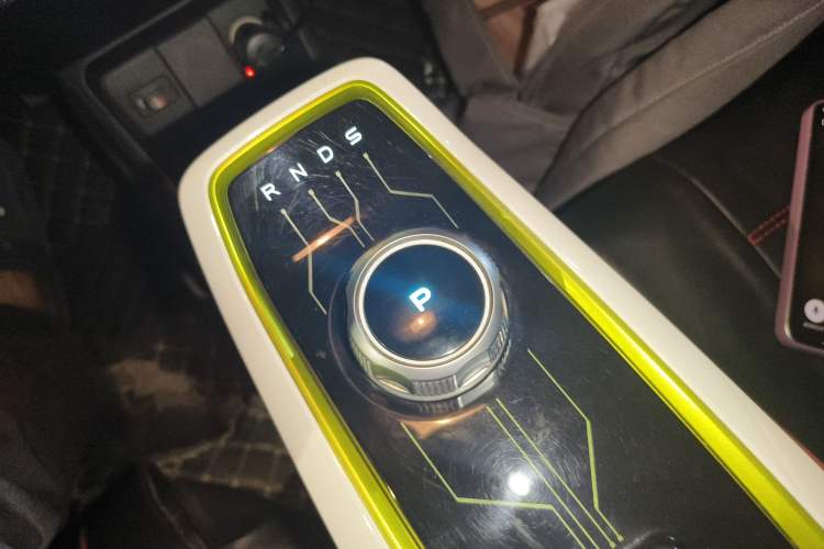 Used CHANGAN OSHAN Benni E-Star 2020 Heartbeat Edition NMC Lithium Gear Lever