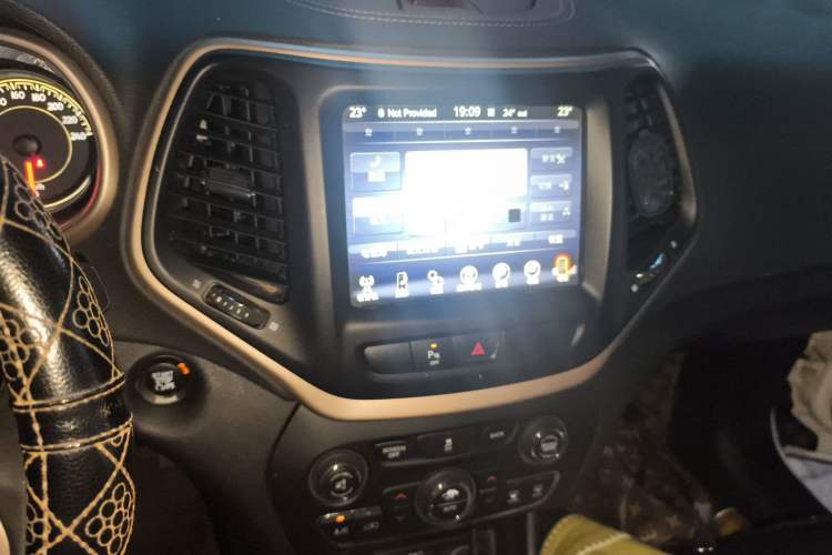 Used Jeep Cherokee 2016 2.0L Smart Version