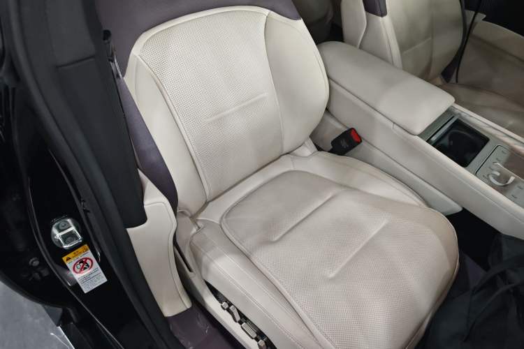 Used Avatr 12 2025 Year Updated Max All-Electric Version Right Front Seat