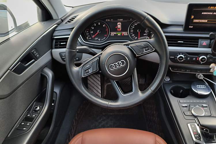 Used Audi A4L 2018 30th Anniversary Edition 40 TFSI Trendy Model