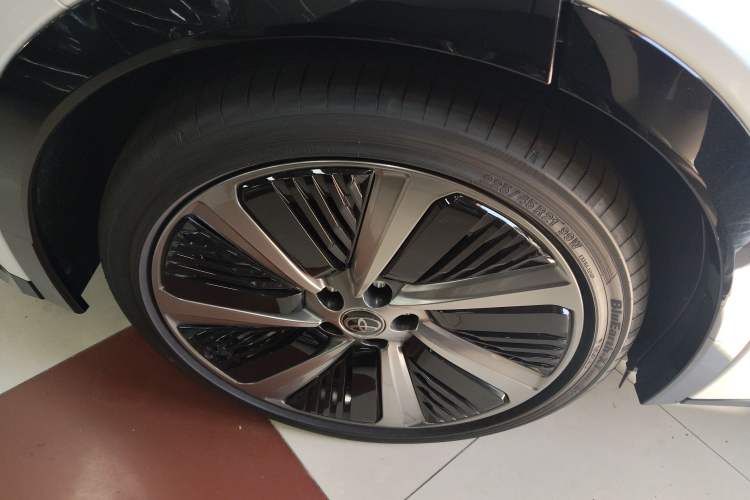 Used Toyota bZ5 2025 Model 550 PRO Smart Driving Edition