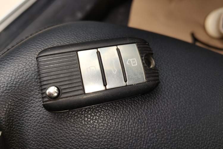 Used Roewe i6 2020 PLUS 1.6L CVT 4G Connected Glory Flagship Edition Vehicle Key