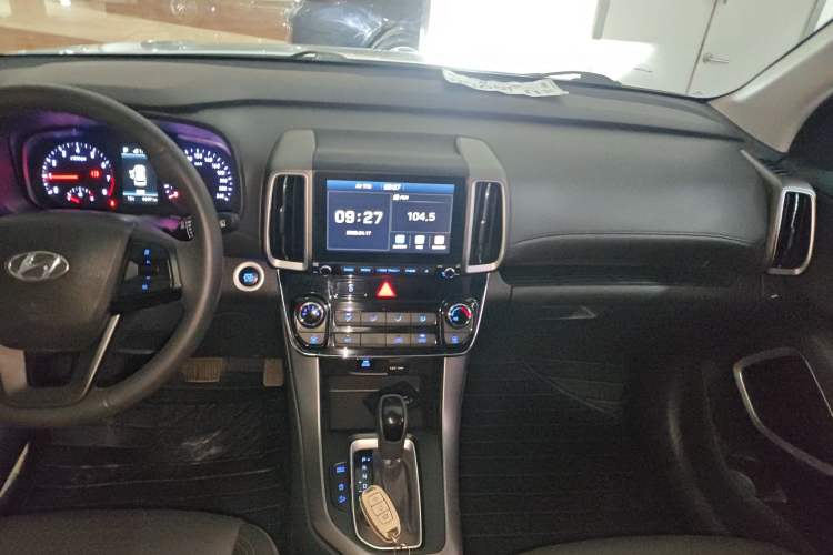 Used Hyundai ix35 2018 2.0L Automatic 2WD Zhiyong·Changxiang Edition Audio And AC Panel