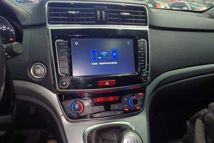 Used Haval M6 2019 1.5T Manual Two-Wheel Drive Elite Version China VI Standard