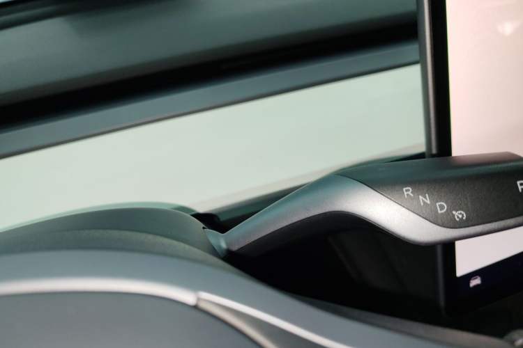 Used Tesla Model Y 2021 Long-Range All-Wheel-Drive Version 3D7