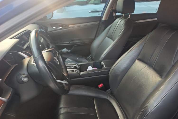 Used Honda Civic 2016 220TURBO CVT Prestige Edition Left Front Seat