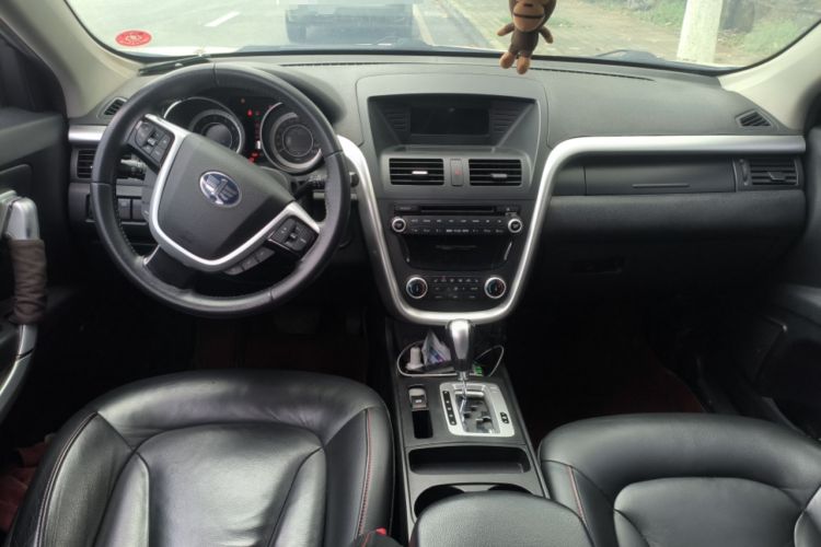 Used Bestune X80 2013 2.0L automatic luxury version