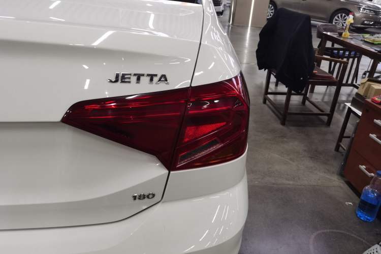 Used Volkswagen Jetta 2017 1.5L Automatic Fashion Model
