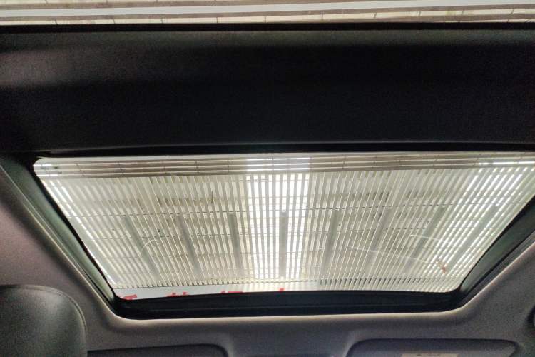 Used Toyota Camry 2019 2.5G Luxury Edition China VI Standard Headliner