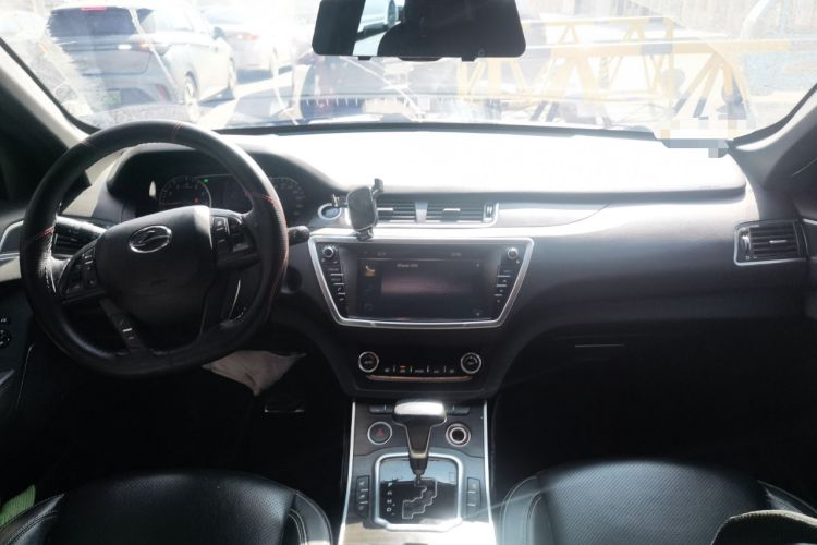 Used Land X7 2018 Geely Jingyue 1.5T Panoramic Luxury Model Center Console