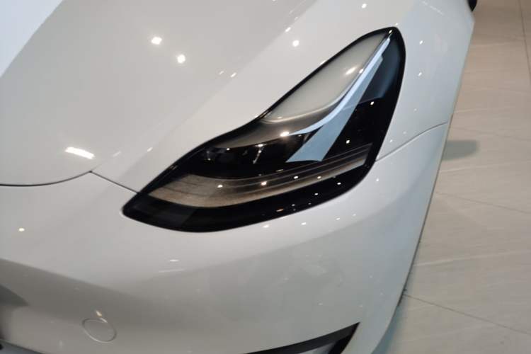 Used Tesla Model Y 2024 Rear-Wheel-Drive Version
