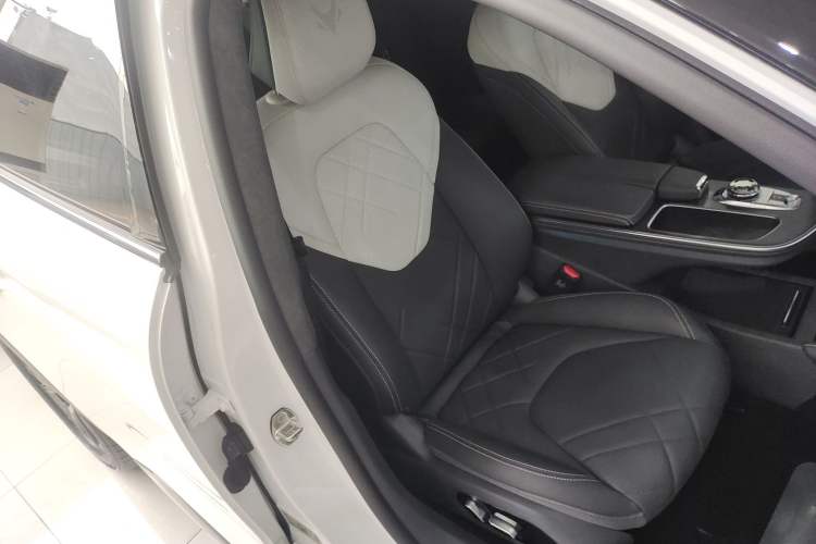 Used ARCFOX Alpha S 2023 735E+ Forest Edition PRO 160kW
