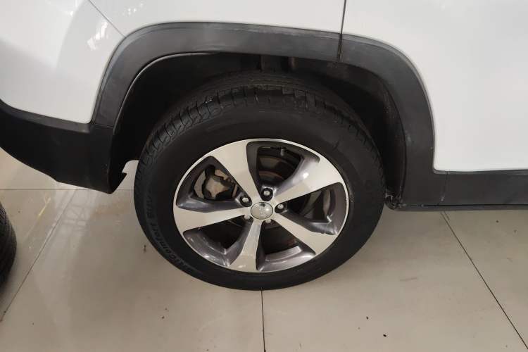 Used Jeep Cherokee 2019 2.0T 2WD Enjoyment Edition China V
